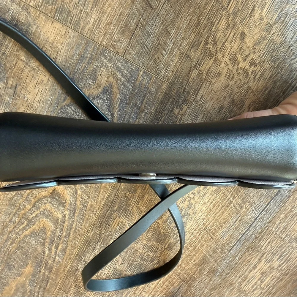 Kate Spade Black Scalloped Crossbody Bag - Picture 3 of 7